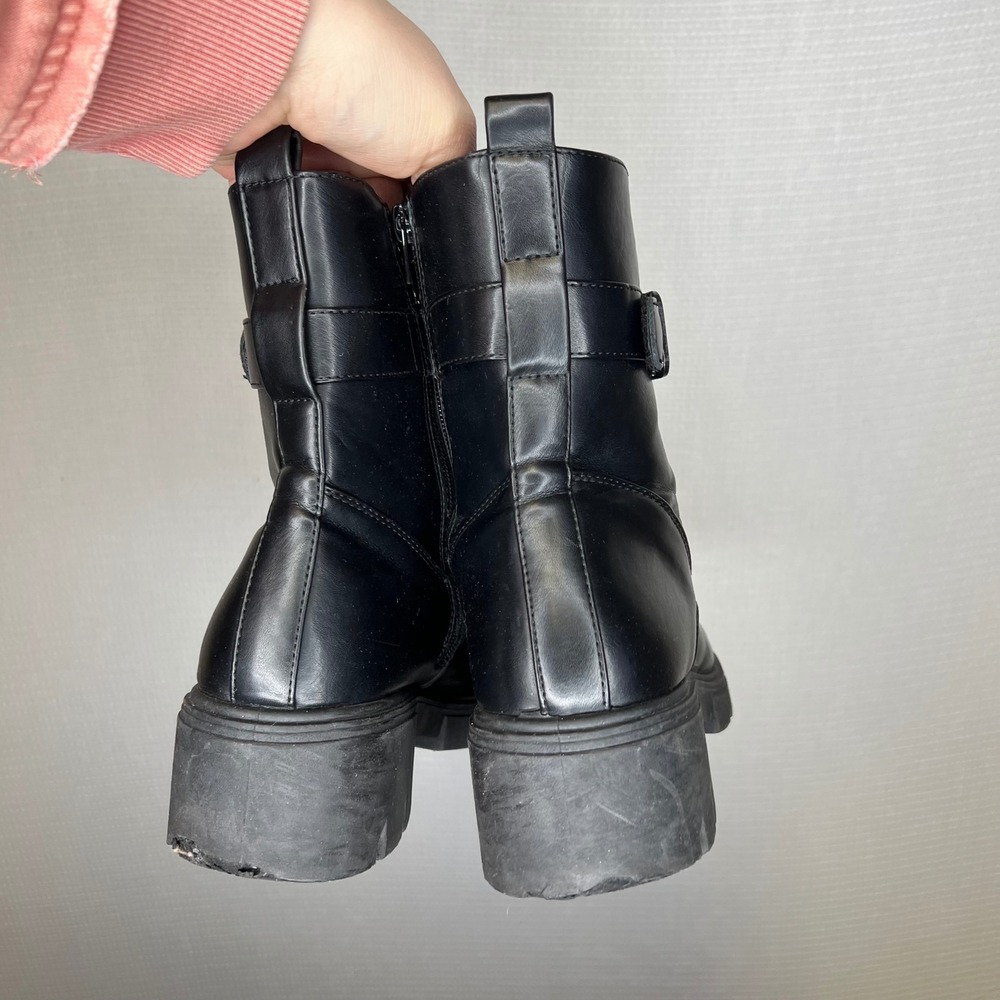 Sincerely Jules Eastbridge Black Combat Lug Sole‎ Buckle Boots F33962 Womens 9M - Picture 3 of 7